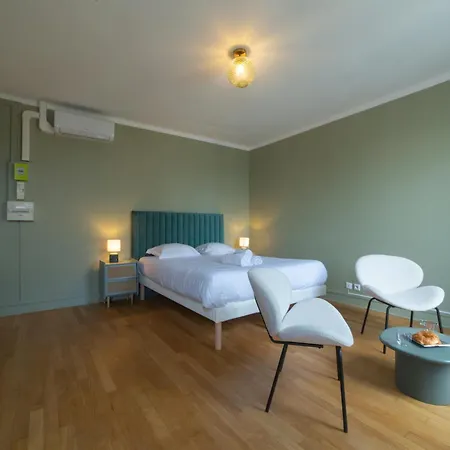 Opera Garden Appartement *
